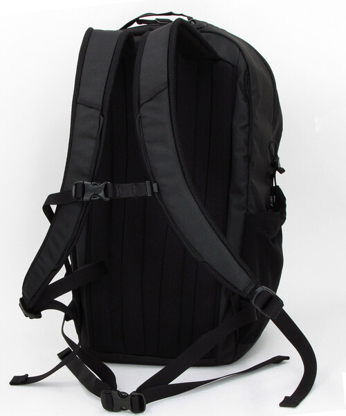 ARC'TERYX（アークテリクス）の「ARC'TERYX/アークテリクス Mantis 26 Backpack（バックパック/リュック・メンズ・ブラック・ONE SIZE）」の3枚目の写真