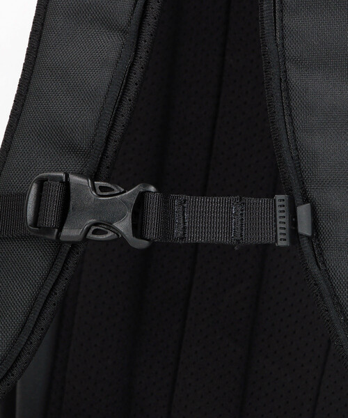 ARC'TERYX（アークテリクス）の「ARC'TERYX/アークテリクス Mantis 26 Backpack（バックパック/リュック・メンズ・ブラック・ONE SIZE）」の8枚目の写真