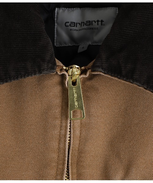 Carhartt WIP（カーハートダブリューアイピー）の「Carhartt WIP / カーハート ワークインプログレス：OG DETROIT JACKET：I035614[WAX]（その他アウター・メンズ・ブラウン・L/M/S）」の4枚目の写真