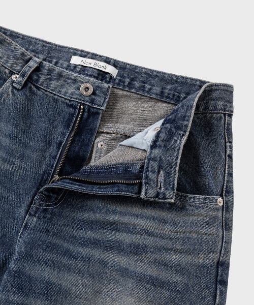 NONBLANK（ノンブランク）の「エンボスドルーズストレートデニムパンツ_BLUE（デニムパンツ・メンズ・ブルー・MEDIUM/LARGE/X-LARGE）」の5枚目の写真