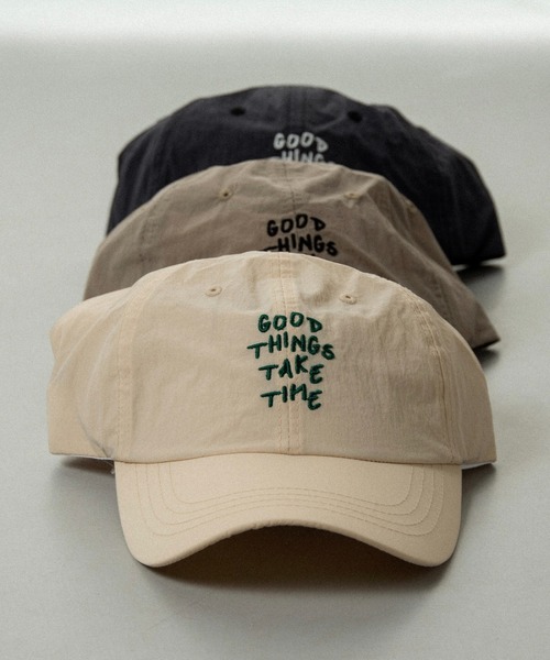 lawgy(ラウジー)の「handwritten like logo embroidery cap / ハンドリトゥンライクロゴエンブロイダリーキャップ(キャップ・レディース・グレイッシュベージュ/アイボリー/ネイビー・FREE)」の2枚目の写真