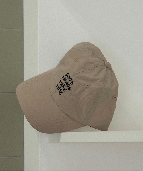 lawgy(ラウジー)の「handwritten like logo embroidery cap / ハンドリトゥンライクロゴエンブロイダリーキャップ(キャップ・レディース・グレイッシュベージュ/アイボリー/ネイビー・FREE)」の9枚目の写真