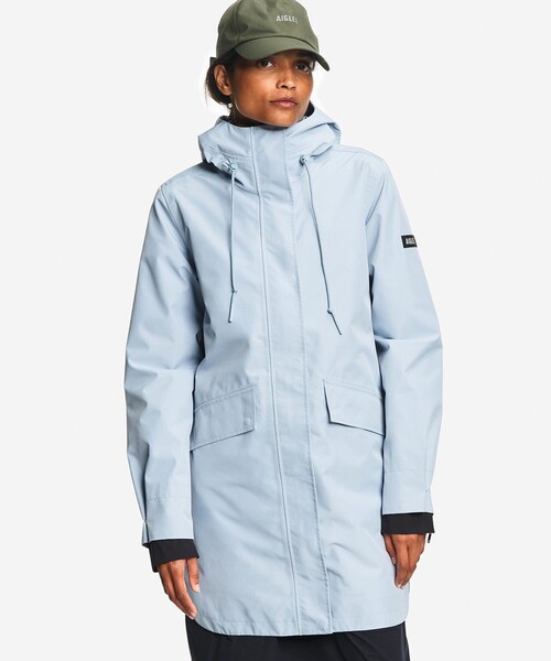 AIGLE(エーグル)の「GORE-TEX ゴアテックス 防風 防水 透湿 ロングフーデッドフィッシュテールジャケット(マウンテンパーカー・レディース・ダークネイビー/ライトブルー・38/40/36)」の5枚目の写真