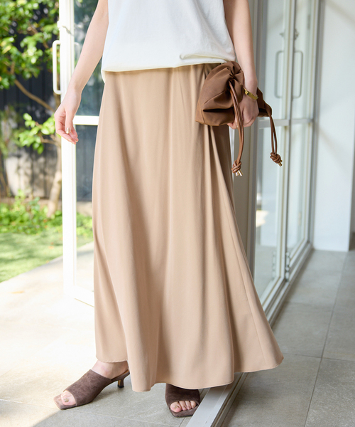 SLOBE IENA（スローブイエナ）の「《3サイズ展開/シリーズあり/追加》フィブリルマーメイドフレアスカート（スカート・レディース・ベージュ/ブラック系その他/ブラック・36/38/40）」の22枚目の写真