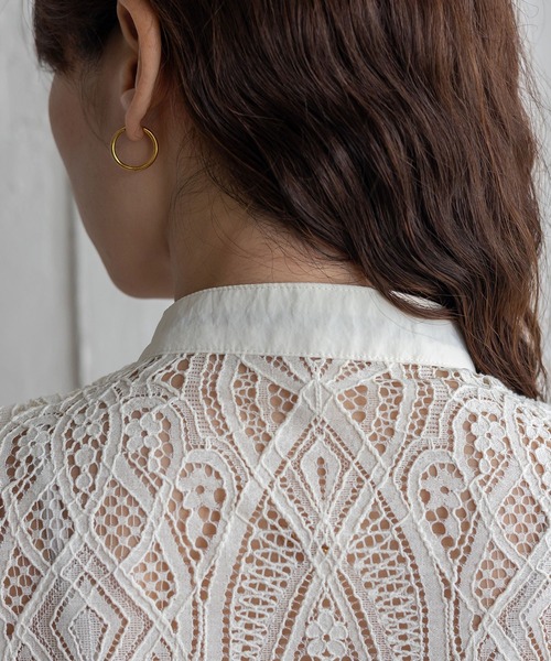 VitaFelice(ヴィータフェリーチェ)の「レースシアー半袖ルーズシャツ クロップド丈 バンドカラー 夏服(シャツ/ブラウス・レディース・ブラック/オフホワイト・FREE)」の14枚目の写真