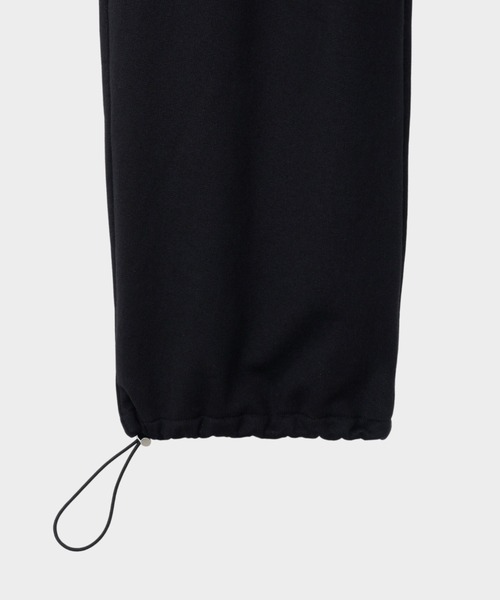 CINOH(チノ)の「HELENE HEAVY SWEAT DRAWSTRING LOUNGE PANTS(スウェットパンツ・メンズ・ブラック/ベージュ・46)」の5枚目の写真
