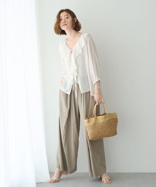 YECCA VECCA(イェッカヴェッカ)の「ラッフルリボンシアーブラウス(シャツ/ブラウス・レディース・ブラック/イエロー/オフホワイト・FREE)」の10枚目の写真