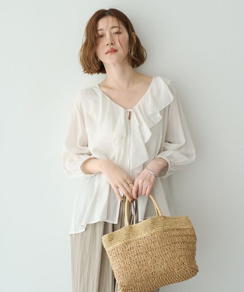 YECCA VECCA(イェッカヴェッカ)の「ラッフルリボンシアーブラウス(シャツ/ブラウス・レディース・ブラック/イエロー/オフホワイト・FREE)」の1枚目の写真