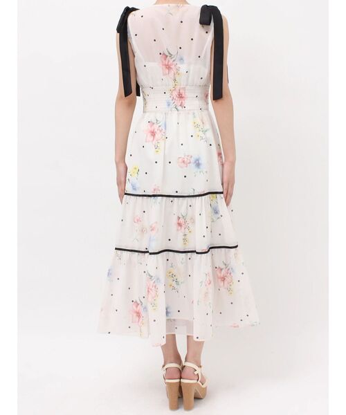 dazzlin(ダズリン)の「ドラマティックティアードワンピース(ワンピース・レディース・その他1/ベージュ/ブルー・MEDIUM/SMALL)」の14枚目の写真