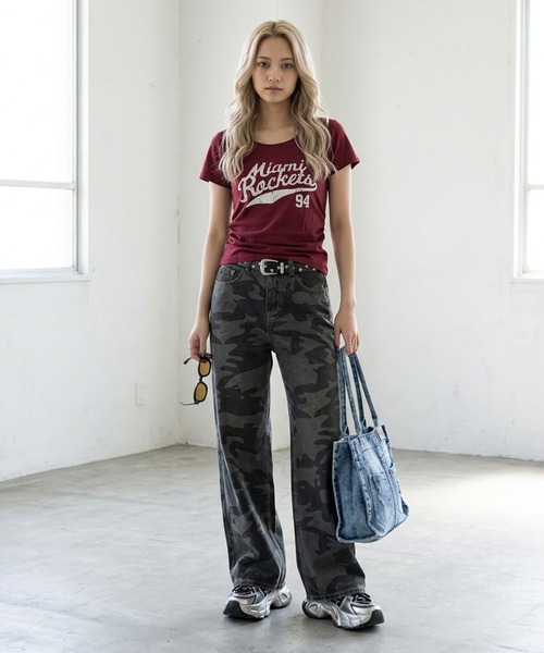non-hedge（ノンヘッジ）の「サイドドロストロゴTシャツ（Tシャツ/カットソー・レディース・ネイビー/ワインレッド/グレー/オフホワイト・FREE）」の9枚目の写真