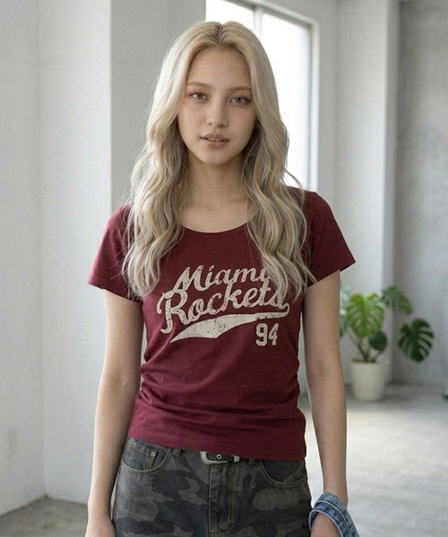 non-hedge（ノンヘッジ）の「サイドドロストロゴTシャツ（Tシャツ/カットソー・レディース・ネイビー/ワインレッド/グレー/オフホワイト・FREE）」の10枚目の写真