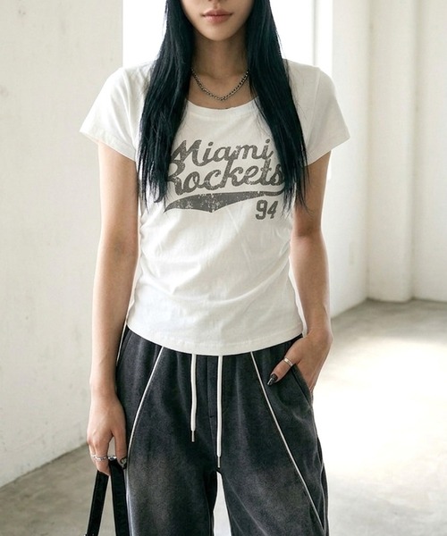 non-hedge（ノンヘッジ）の「サイドドロストロゴTシャツ（Tシャツ/カットソー・レディース・ネイビー/ワインレッド/グレー/オフホワイト・FREE）」の14枚目の写真