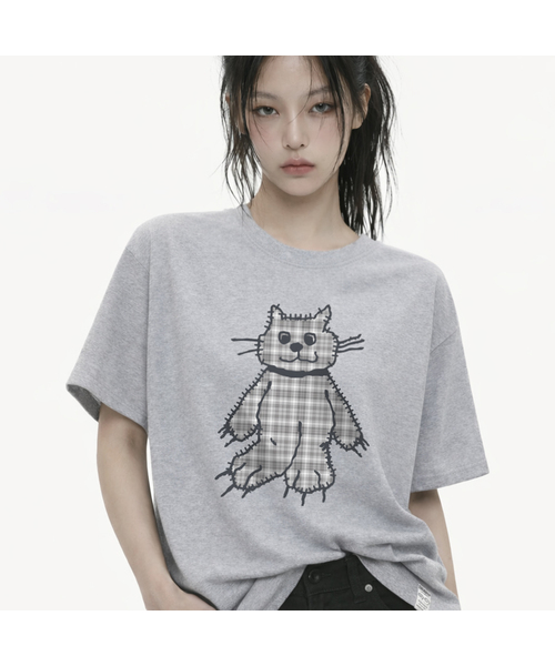 GRAVER（グレーバー）の「[ユニセックス]チェックキャットTシャツ_4カラー（Tシャツ/カットソー・レディース・ホワイト/ライトグレー/ブラック/ネイビー・SMALL/MEDIUM/LARGE）」の3枚目の写真