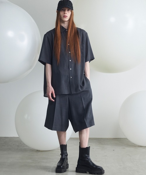 MAISON SPECIAL(メゾンスペシャル)の「《UNISEX》Triacetate Prime-Over Short Sleeve Shirt/トリアセテートプライムオーバーショートスリーブシャツ【MAISON SPECIAL/メゾンスペシャル】(シャツ/ブラウス・メンズ・チャコールグレー/ブルー/ブラック/グレイッシュベージュ・0/1/2)」の10枚目の写真
