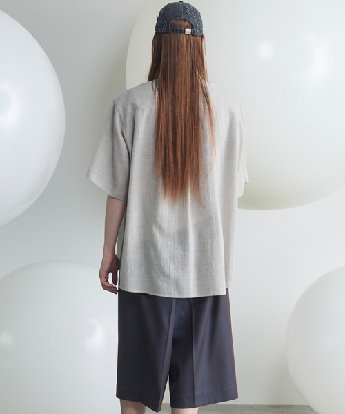 MAISON SPECIAL(メゾンスペシャル)の「《UNISEX》Triacetate Prime-Over Short Sleeve Shirt/トリアセテートプライムオーバーショートスリーブシャツ【MAISON SPECIAL/メゾンスペシャル】(シャツ/ブラウス・メンズ・チャコールグレー/ブルー/ブラック/グレイッシュベージュ・0/1/2)」の17枚目の写真