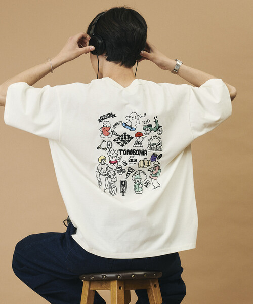 FREAK'S STORE(フリークスストア)の「tombonia/トムボニア バックプリント クルーネック ポケットTシャツ/ニューライフ(Tシャツ/カットソー・メンズ・マスタード/ライトグレー/ホワイト/チャコールグレー・LARGE/MEDIUM/SMALL)」の17枚目の写真