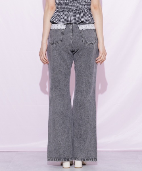 JILL by JILL STUART(ジルバイジルスチュアート)の「ピコレースセミフレアデニムパンツ(デニムパンツ・レディース・ブルー/グレー・MEDIUM/SMALL)」の13枚目の写真