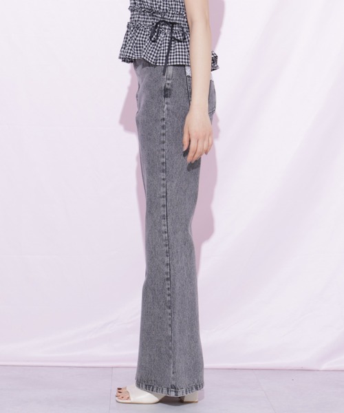JILL by JILL STUART(ジルバイジルスチュアート)の「ピコレースセミフレアデニムパンツ(デニムパンツ・レディース・ブルー/グレー・MEDIUM/SMALL)」の12枚目の写真
