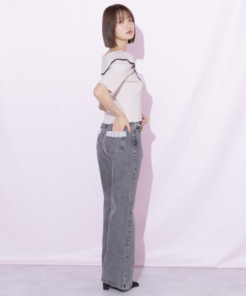 JILL by JILL STUART(ジルバイジルスチュアート)の「ピコレースセミフレアデニムパンツ(デニムパンツ・レディース・ブルー/グレー・MEDIUM/SMALL)」の3枚目の写真