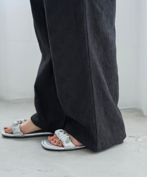 coen(コーエン)の「【Lipa(リパ)別注】総刺繍イージーワイドパンツ(インフルエンサー紹介アイテム)(その他パンツ・レディース・レッド/オフホワイト/ブラック・L/M)」の13枚目の写真