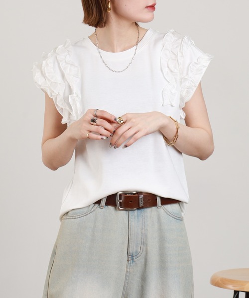 EGLANTINE(エグランティーヌ)の「EGLANTINE 袖フリルカットソー ショートスリーブ(Tシャツ/カットソー・レディース・ブラック/オフホワイト・38)」の18枚目の写真
