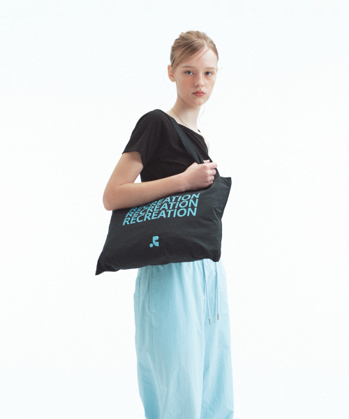 Rest&Recreation（レストアンドレクリエーション）の「NYLON SHOULDER BAG - BLACK（ショルダーバッグ・レディース・その他・ONE）」の5枚目の写真