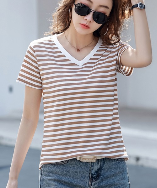 2ly2(トゥーリートゥー)の「VネックボーダーTシャツ レディース 半袖 ゆったり カットソー(Tシャツ/カットソー・レディース・ブラック/ベージュ/ブルー・FREE)」の7枚目の写真