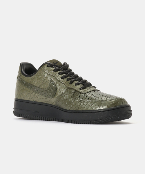 NIKE(ナイキ)の「NIKE AIR FORCE 1 '07 PRM IQ3370-325(スニーカー・メンズ・カーキ・30cm/29cm/25.5cm/28.5cm/28cm/27.5cm/27cm/26.5cm/26cm)」の5枚目の写真
