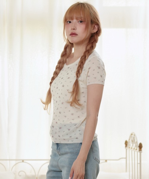 LiLIN(リリン)の「小花柄 リブ 切り替え 半袖 ニット トップス(ニット/セーター・レディース・ブルー/アイボリー/グレー/ピンク・FREE)」の9枚目の写真