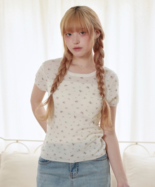 LiLIN(リリン)の「小花柄 リブ 切り替え 半袖 ニット トップス(ニット/セーター・レディース・ブルー/アイボリー/グレー/ピンク・FREE)」の8枚目の写真