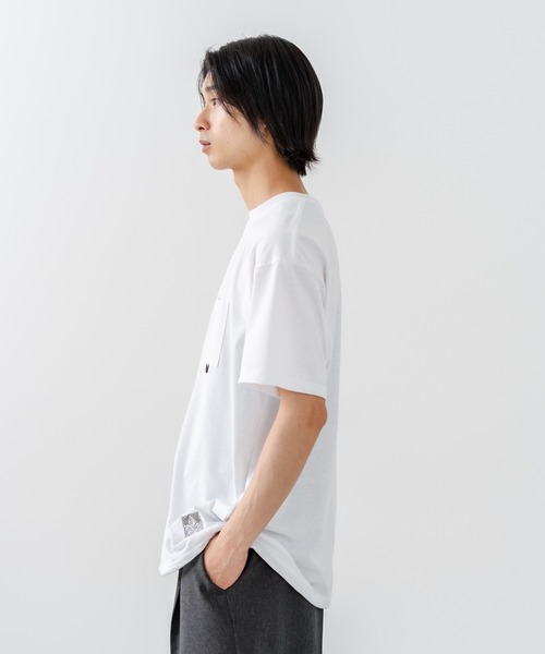 OUTDOOR EXCHANGE(アウトドアエクスチェンジ)の「【OUTDOOR EXCHANGE/アウトドアエクスチェンジ】×【ZERO STAIN/ゼロステイン】コラボ 裾ドローコード 胸ポケット Tシャツ(Tシャツ/カットソー・メンズ・ホワイト/スミクロ・MEDIUM/LARGE)」の13枚目の写真
