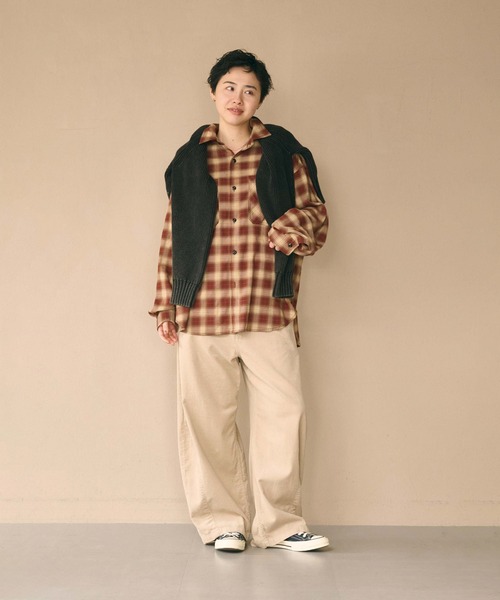 kha:ki(カーキ)の「「KHA:KI / カーキ」HOMBRE WIDE SHIRT(シャツ/ブラウス・レディース・ブルー/チェック/ブラック・1/2)」の13枚目の写真
