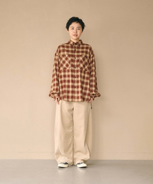 kha:ki(カーキ)の「「KHA:KI / カーキ」HOMBRE WIDE SHIRT(シャツ/ブラウス・レディース・ブルー/チェック/ブラック・1/2)」の18枚目の写真
