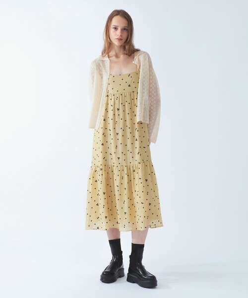 Ray BEAMS(レイビームス)の「刺繍 ティアード キャミ ワンピース(ワンピース・レディース・ブラック/クリーム・ONE SIZE)」の17枚目の写真