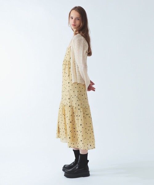 Ray BEAMS(レイビームス)の「刺繍 ティアード キャミ ワンピース(ワンピース・レディース・ブラック/クリーム・ONE SIZE)」の18枚目の写真