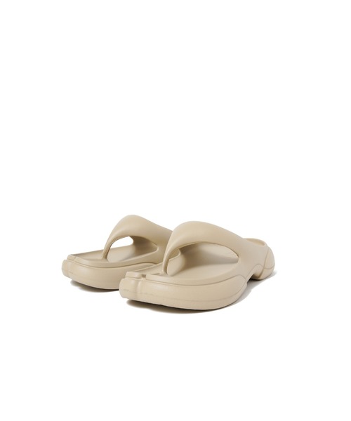 PAES（ペイズ）の「New Flipflop Basic WOMENS（サンダル・レディース・ホワイト/ライトベージュ・25/24/23）」の5枚目の写真