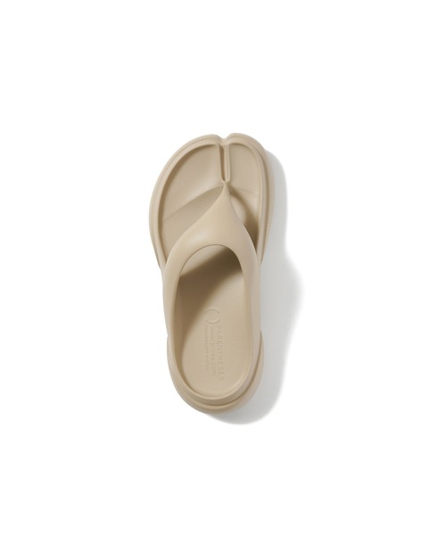 PAES（ペイズ）の「New Flipflop Basic WOMENS（サンダル・レディース・ホワイト/ライトベージュ・25/24/23）」の9枚目の写真