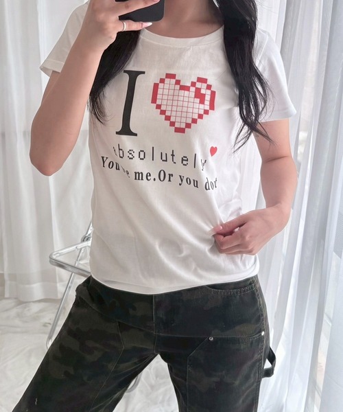 fiere(フィエール)の「ゲームライクなピクセルハートショート丈半袖Tシャツ(Tシャツ/カットソー・レディース・ホワイト・WM)」の3枚目の写真