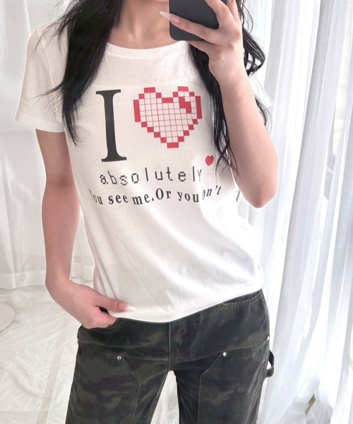 fiere(フィエール)の「ゲームライクなピクセルハートショート丈半袖Tシャツ(Tシャツ/カットソー・レディース・ホワイト・WM)」の5枚目の写真