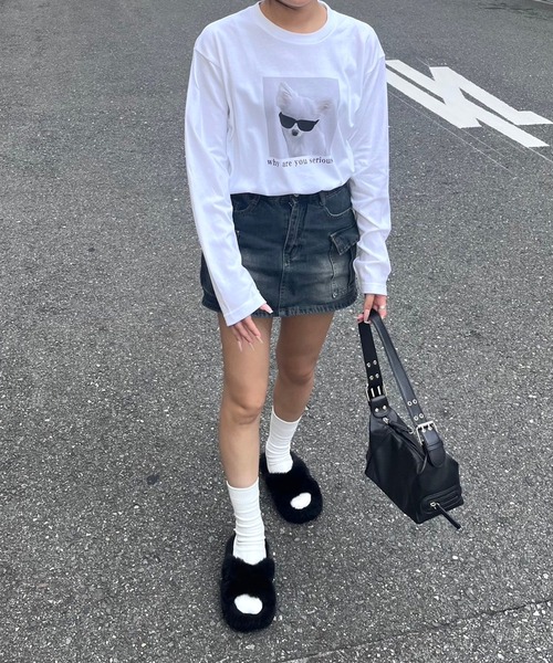 boemy(ボエミー)の「白黒かわいい子犬フォトプリントロンT/長袖Tシャツ(Tシャツ/カットソー・レディース・ホワイト・X-SMALL/LARGE)」の3枚目の写真