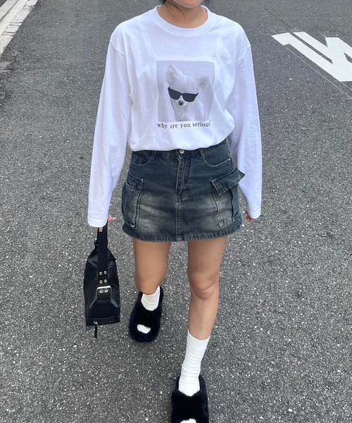 boemy(ボエミー)の「白黒かわいい子犬フォトプリントロンT/長袖Tシャツ(Tシャツ/カットソー・レディース・ホワイト・X-SMALL/LARGE)」の5枚目の写真