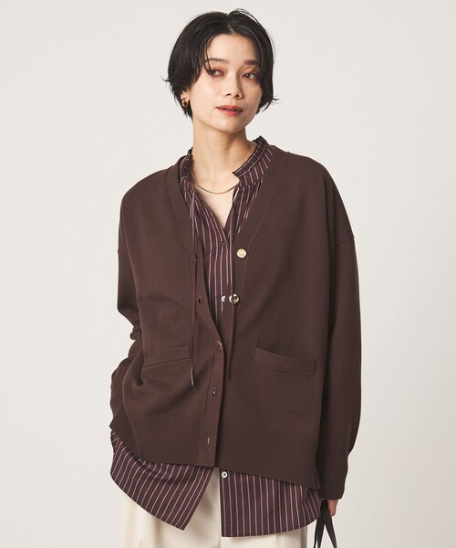 green label relaxing(グリーンレーベルリラクシング)の「Vネック ニット カーディガン ウォッシャブル(カーディガン/ボレロ・レディース・ブラック/オフホワイト/ダークブラウン/レッド・FREE)」の3枚目の写真