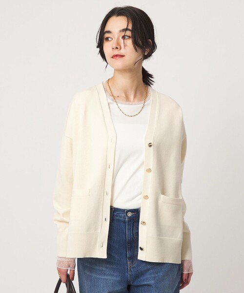 green label relaxing(グリーンレーベルリラクシング)の「Vネック ニット カーディガン ウォッシャブル(カーディガン/ボレロ・レディース・ブラック/オフホワイト/ダークブラウン/レッド・FREE)」の2枚目の写真