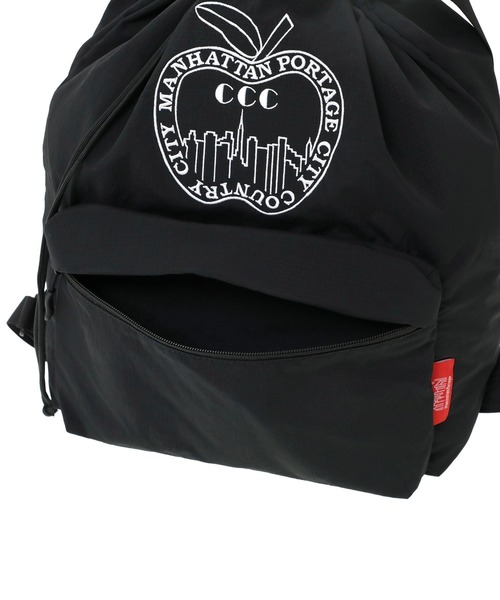 Manhattan Portage(マンハッタンポーテージ)の「HOUSTON DRAWSTRING BAG RIPSTOP TASLAN NYLON CCC(バックパック/リュック・メンズ・ブラック・MEDIUM)」の7枚目の写真