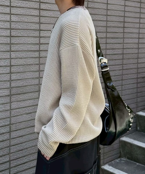 Chikashitsu +(チカシツプラス)の「【Chikashitsu +】eyelet cross bag / 【チカシツプラス】アイレットクロスショルダーバッグ(ショルダーバッグ・メンズ・ブラック・ONE SIZE)」の14枚目の写真