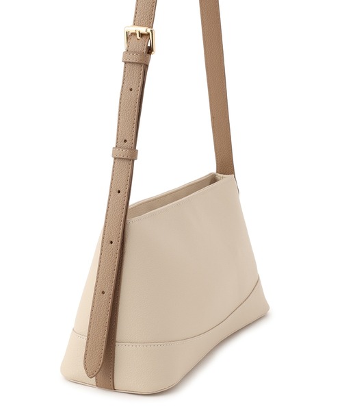ROPE' PICNIC(ロペピクニック)の「me fit BAG フィットワイド ショルダーバッグ/2WAY(ショルダーバッグ・レディース・キナリ/ブラック・FREE)」の3枚目の写真