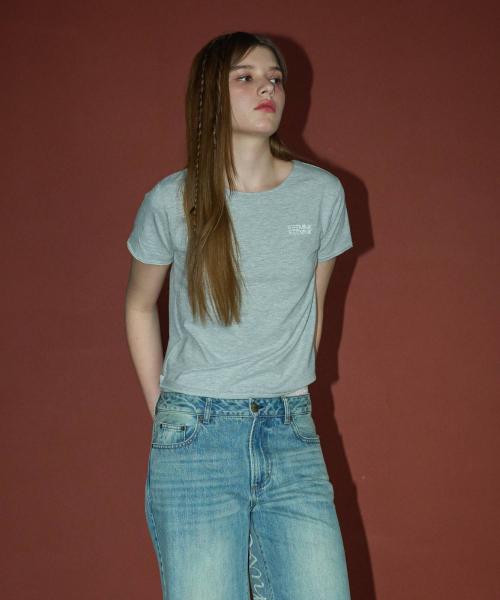 REEMNIK（リームニック）の「MUTE BLANK SHORT-SLEEVED T-SHIRT [MELANGE GRAY]（Tシャツ/カットソー・レディース・グレー・SMALL/MEDIUM）」の4枚目の写真