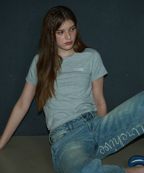 REEMNIK（リームニック）の「MUTE BLANK SHORT-SLEEVED T-SHIRT [MELANGE GRAY]（Tシャツ/カットソー・レディース・グレー・SMALL/MEDIUM）」の5枚目の写真