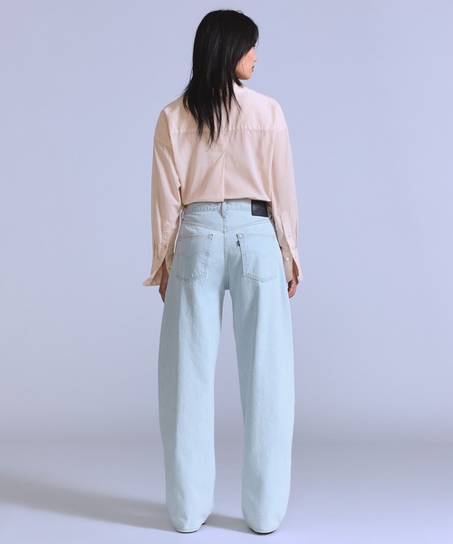 Levi's(リーバイス)の「Levi's/リーバイス BLUETAB(TM) DROP バレルジーンズ(デニムパンツ・レディース・ライトインディゴブルー・28inch/27inch/26inch/25inch/24inch/23inch)」の11枚目の写真