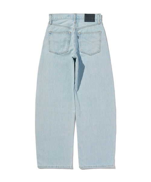 Levi's(リーバイス)の「Levi's/リーバイス BLUETAB(TM) DROP バレルジーンズ(デニムパンツ・レディース・ライトインディゴブルー・28inch/27inch/26inch/25inch/24inch/23inch)」の13枚目の写真